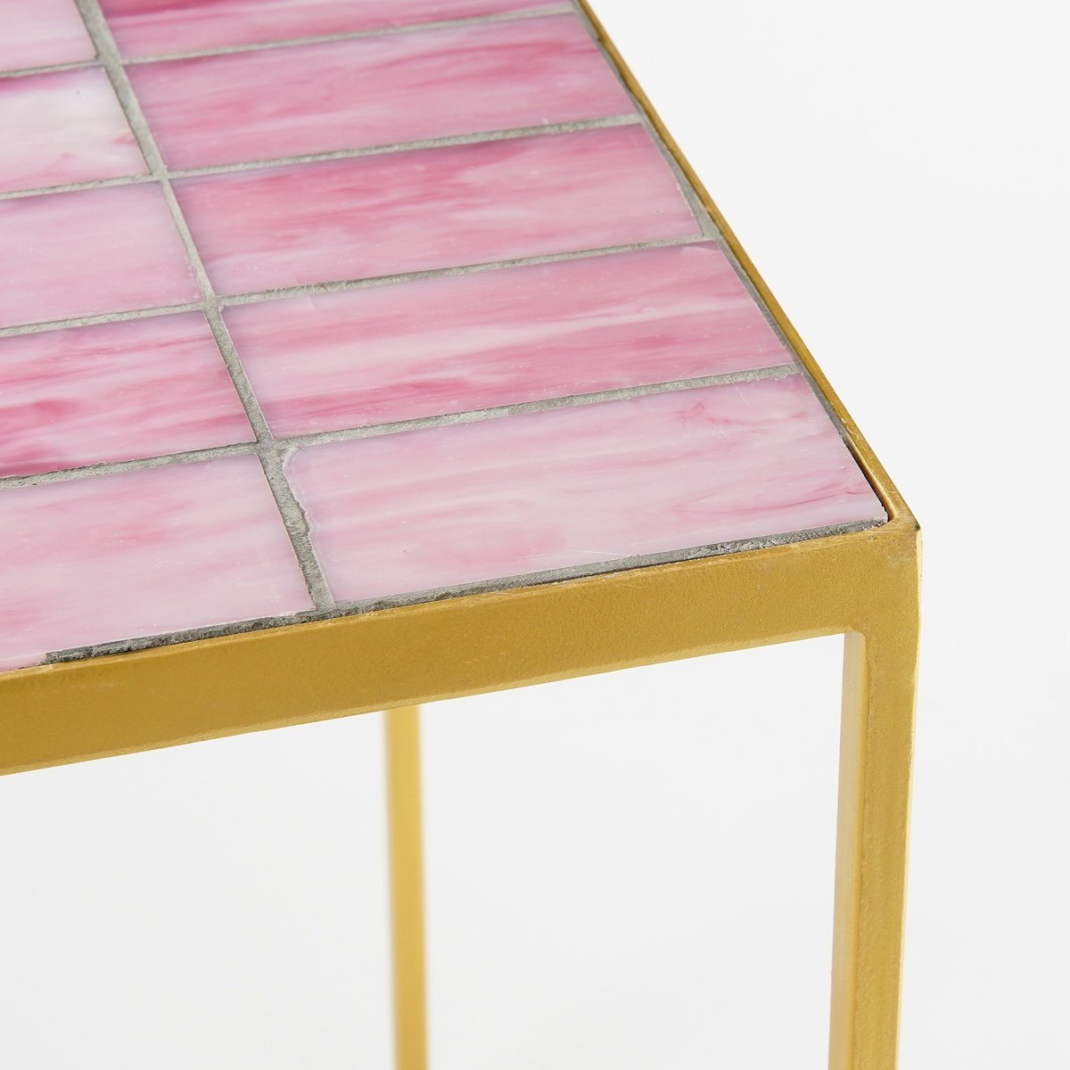 Aaron Bijzettafel Roze