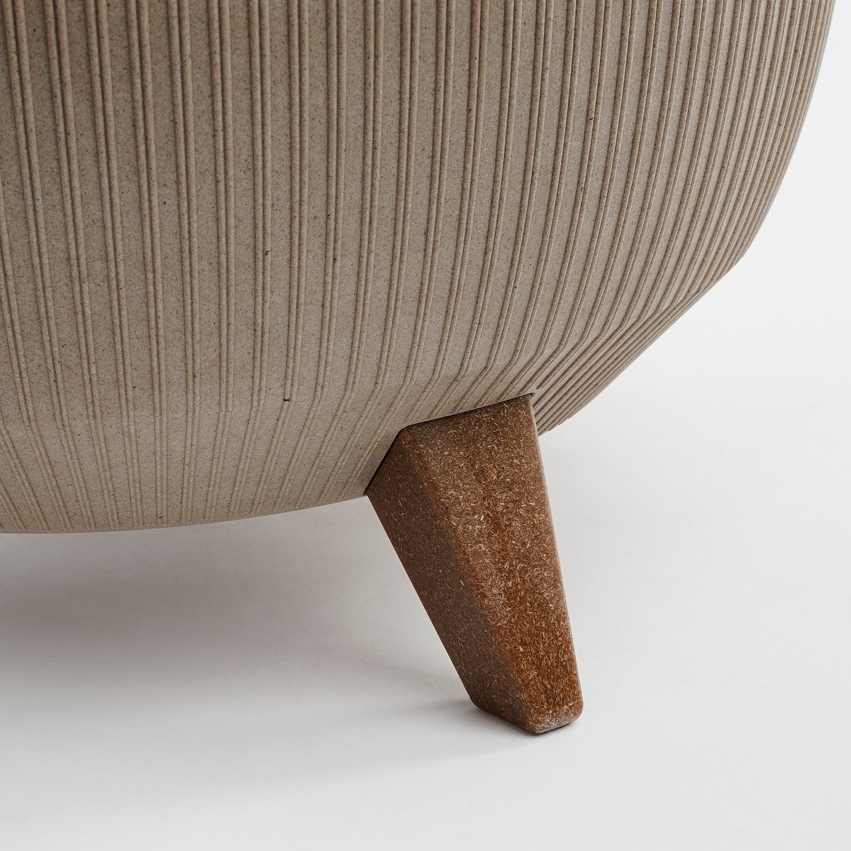 Doppio Bloempot op Poten Taupe