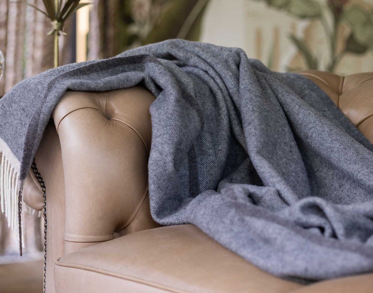 Milano Throwd Deken - Grigio Orlo