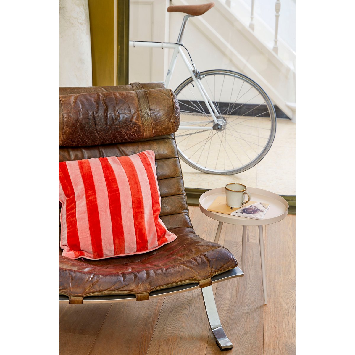 Flores Bijzettafel Large - Beige