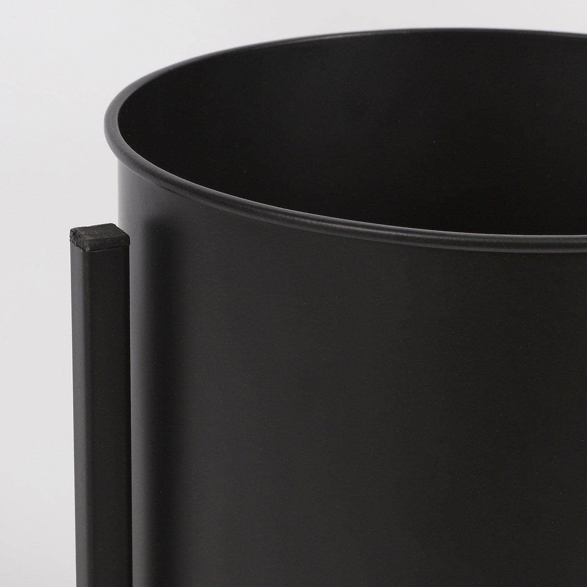 Jessy Bloempot op Standaard - Set van 3