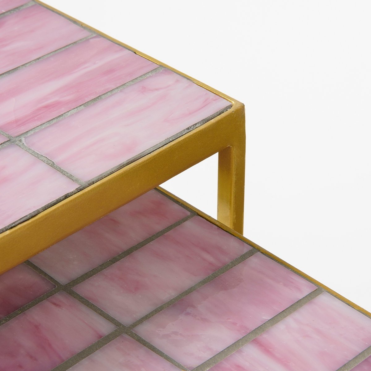 Aaron Bijzettafel Roze